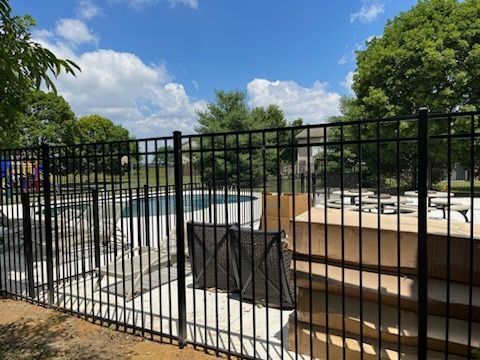 aluminum fencing